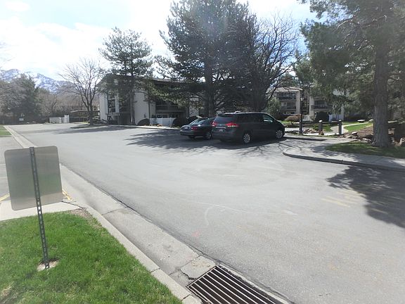 4th image of 5832 S Waterbury Dr #J