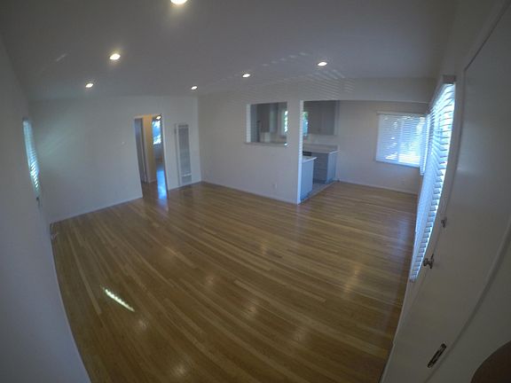 3rd image of 1604 Idaho Ave