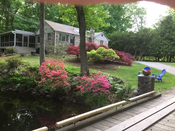 335 Newtown Turnpike, Wilton, CT 06897