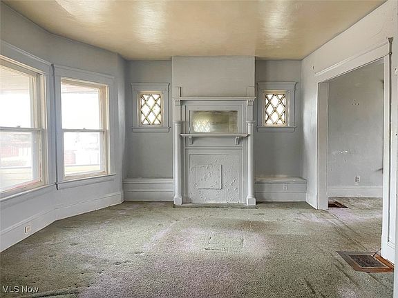 4th image of 10822 Amor Ave