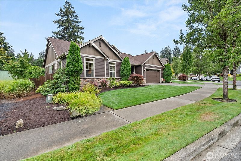 3rd image of 2145 29th Court NW