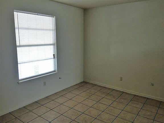 3rd image of 5400 Stanley Dr