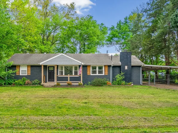 16 Donelson Dr, Clarksville, TN 37042