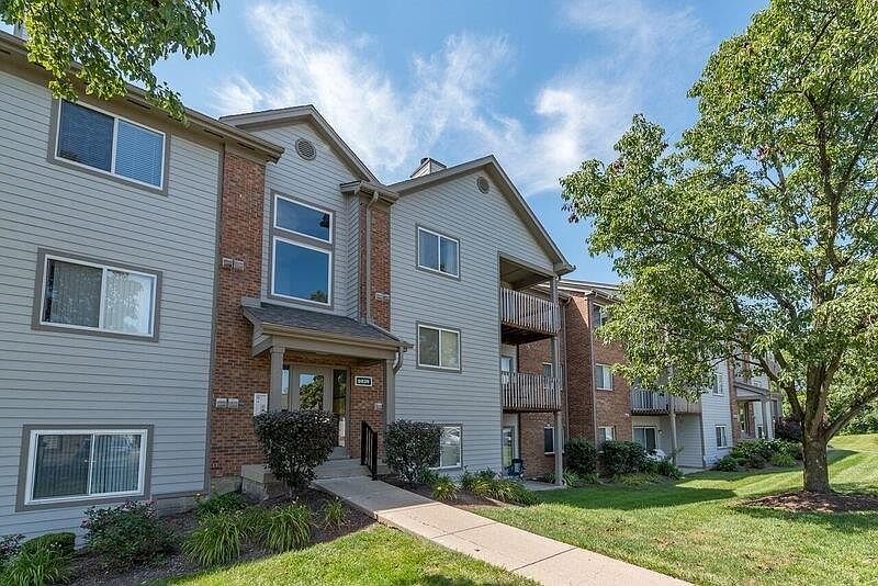 1st image of 8839 Eagleview Dr APT 11
