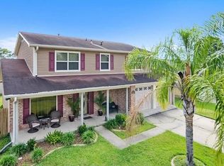 7170 Pinebrook Dr, New Orleans, LA 70128