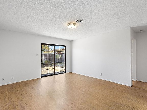 4th image of 1256 Rosewood Way