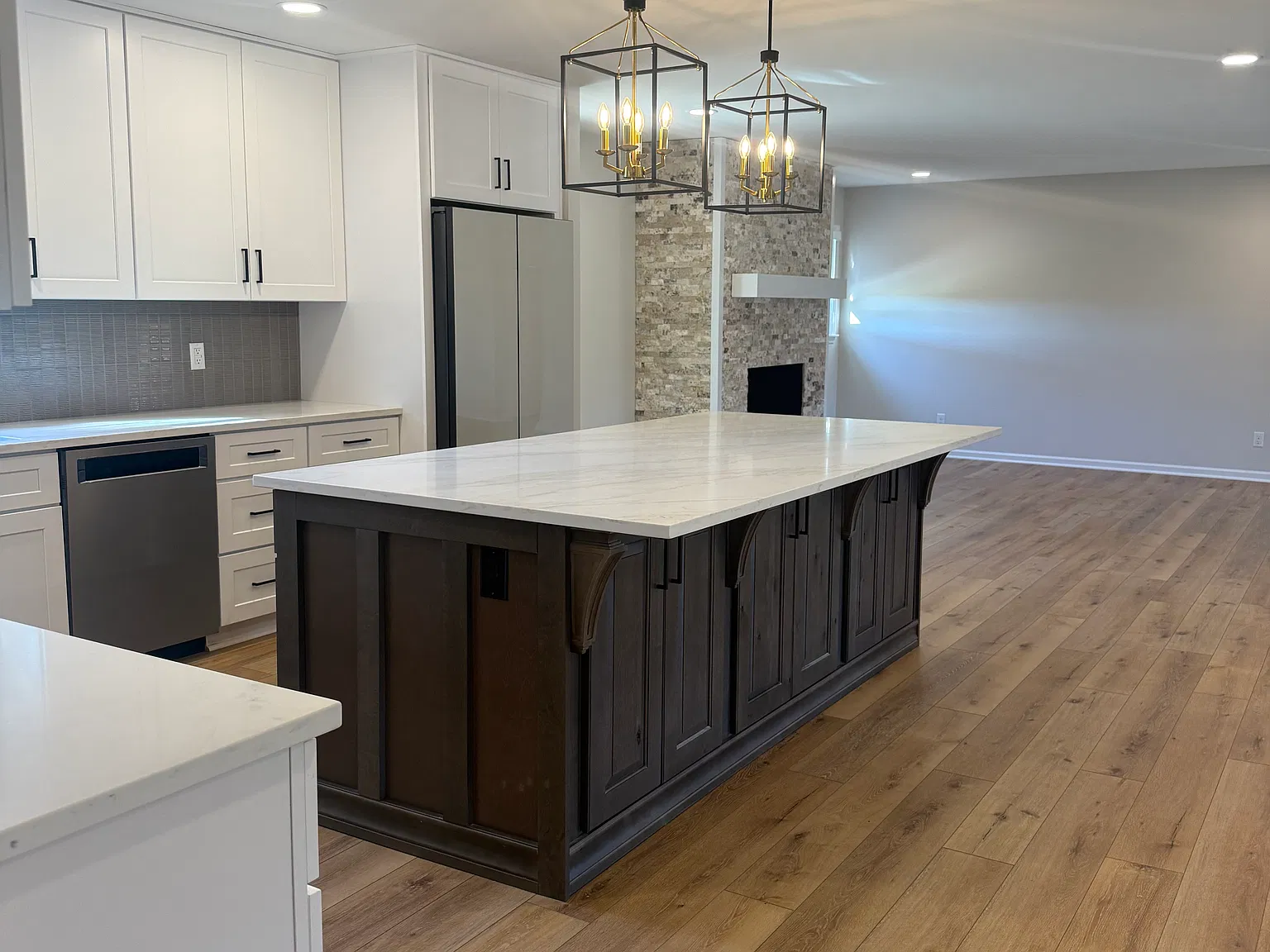 4 bed, 2400 sqft, $3,000 — Photo 4