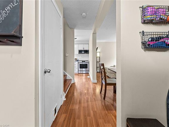4th image of 465 Beechwood Pl #12