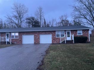 1600 N Loesch Rd #4, Bloomington, IN 47404