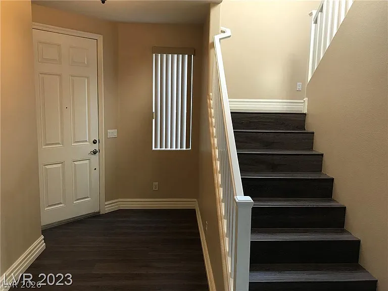 9746 Kampsville Ave — Photo 16