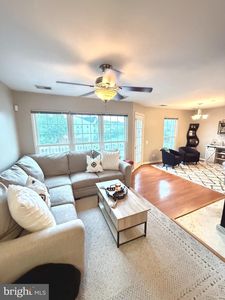 9230 Cardinal Forest Ln UNIT 301, Lorton, VA, 22079