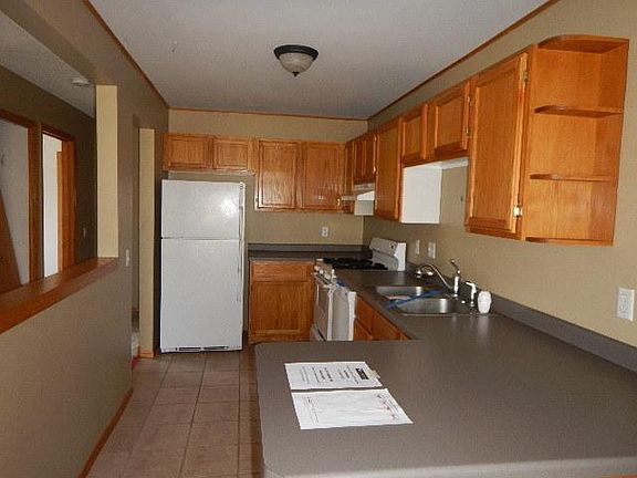5th image of 1013 145th St E