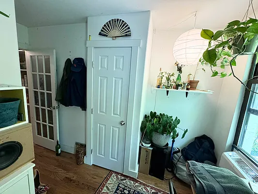 Rented by Delmark Realty LLC | media 14