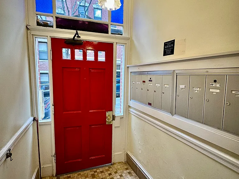 68 Phillips St #1 — Photo 13