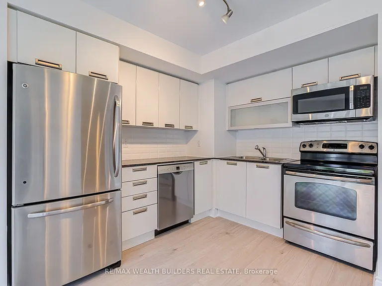 28 Ted Rogers Way #1212 — Photo 27