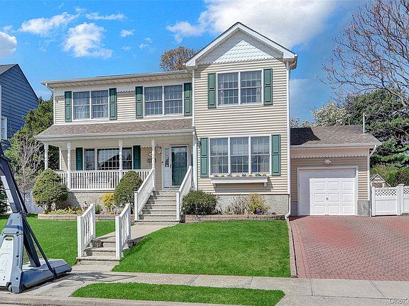 2nd image of 18 Hampton Road