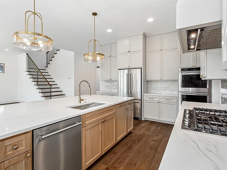 1107 Mount Auburn Ave — Photo 5