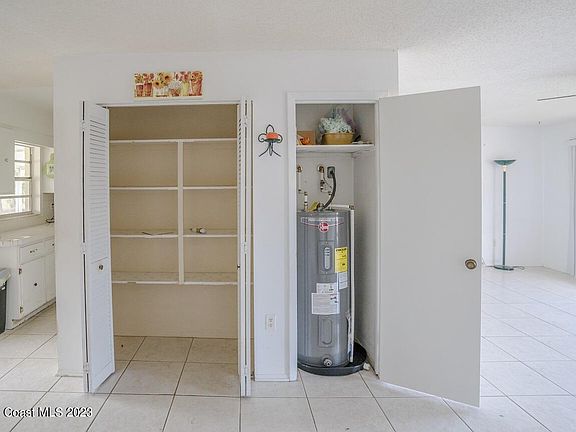4th image of 439 Earl Ave