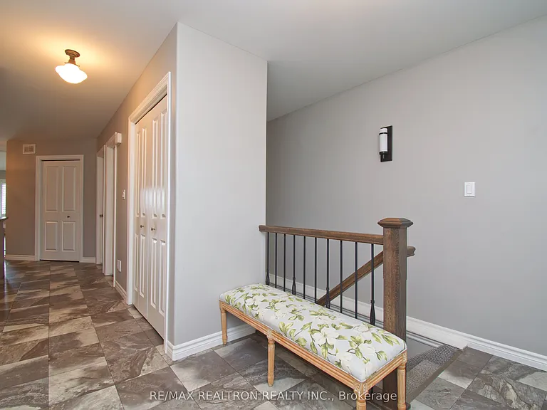 35 Cobblestone St — Photo 7