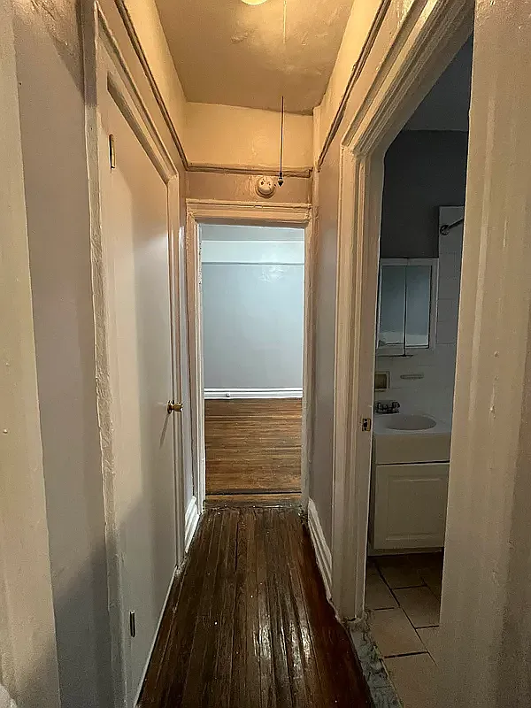 2121 Beekman Place — Photo 4