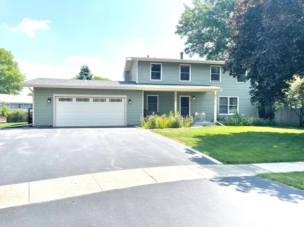 2010 Hawthorne Ct, Plano, IL 60545