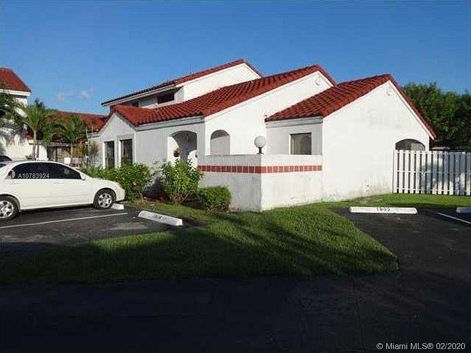 1st image of 3202 San Remo Cir #3202