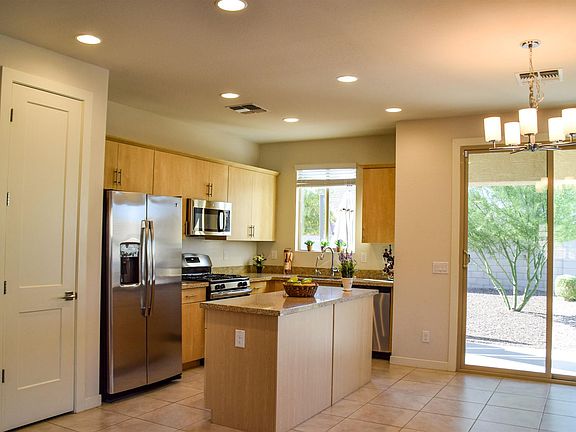 3rd image of 42332 W Balsa Dr