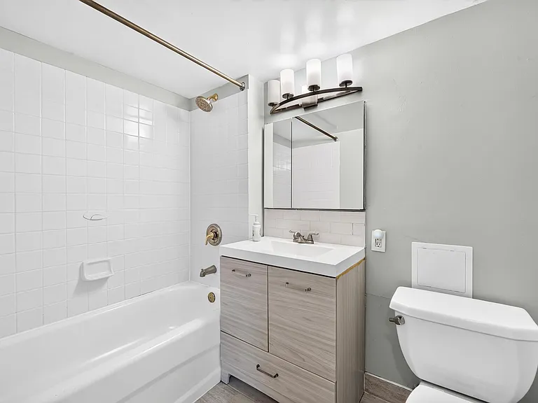 20 2nd St #403 — Photo 12