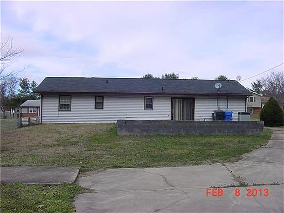 5th image of 463 West Ave W