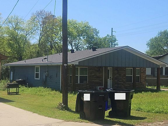 3rd image of 1210 Ridgelea Ave