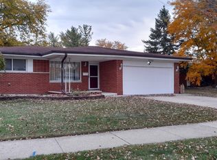 31706 Acton Dr, Warren, MI