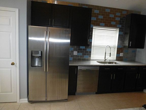 5th image of 1764 Pine Bay Dr