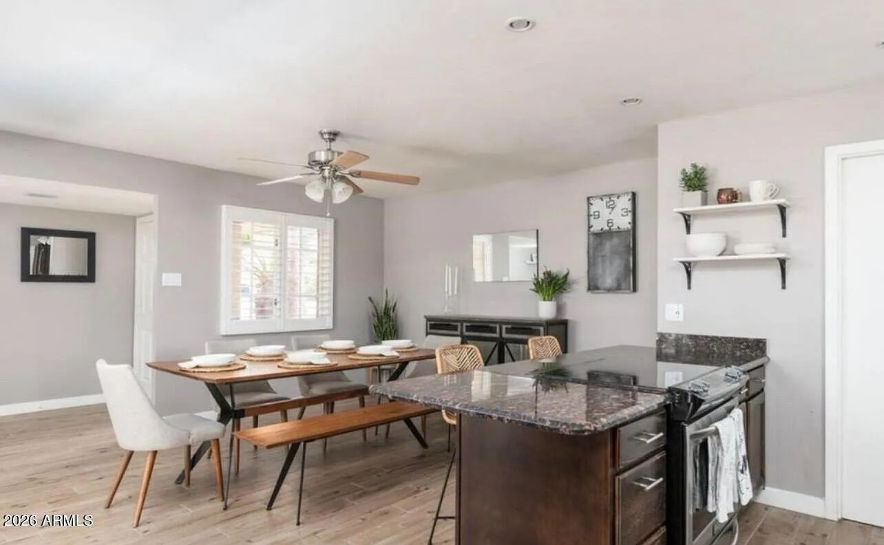 4 bed, 2.0 bath, 1760 sqft, $3,000 — Photo 4