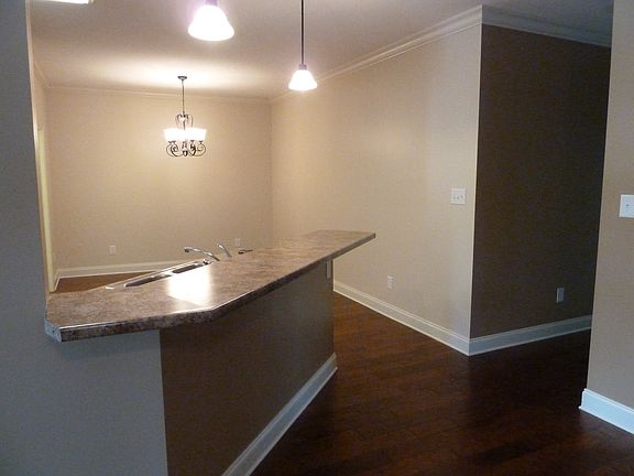 5th image of 1708 Perennial Way
