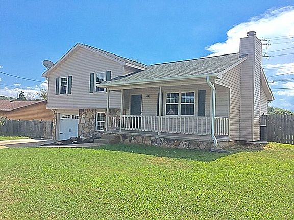 2nd image of 2041 Merle Ln
