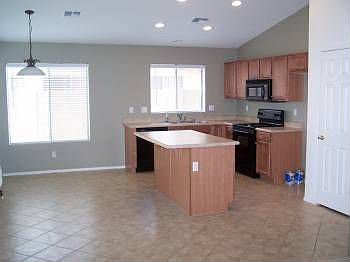 4th image of 43319 N 43rd Dr