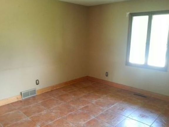 2nd image of 7941 Conehill Cir