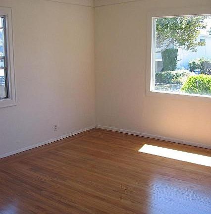 4th image of 506 Liberty St #506
