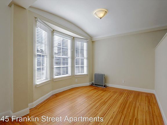 5th image of 1845 Franklin St APT 703