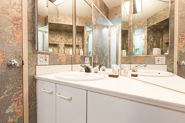 Sold by Owner | media 17