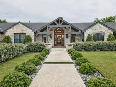 1707 Randel Rd, Nichols Hills, OK, 73116