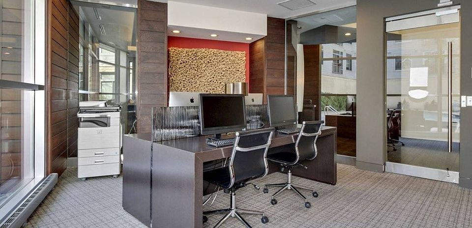 business-center-The-Fitzgerald-apartment