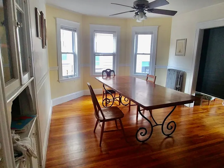 44 Lincoln Pkwy #1 — Photo 2