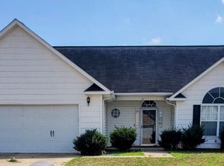 1259 Chimney Swift Dr, Fayetteville, NC 28306
