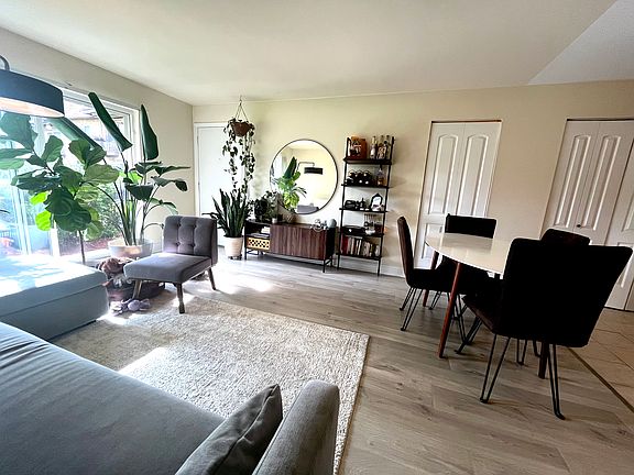 3rd image of 9430 Bay Colony Dr APT 1S
