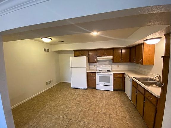 4th image of 102 Wallingford Dr #D