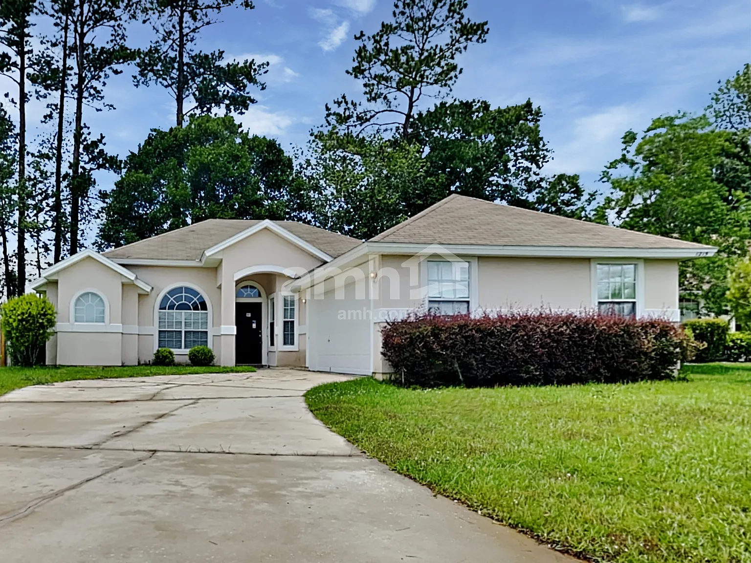 3 bed, 2.0 bath, 1436 sqft, $1,860 — Photo 1