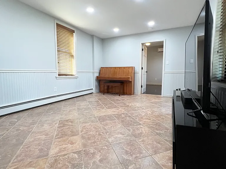 80 Ray St #1 — Photo 12