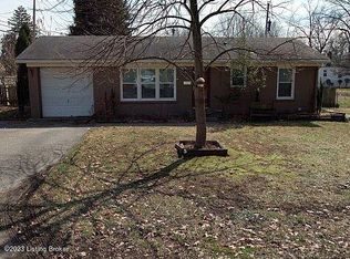 8012 Osborne Dr, Lyndon, KY 40222