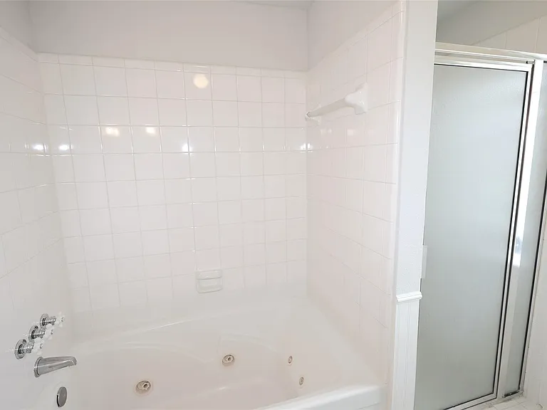 3229 Continental Dr — Photo 13
